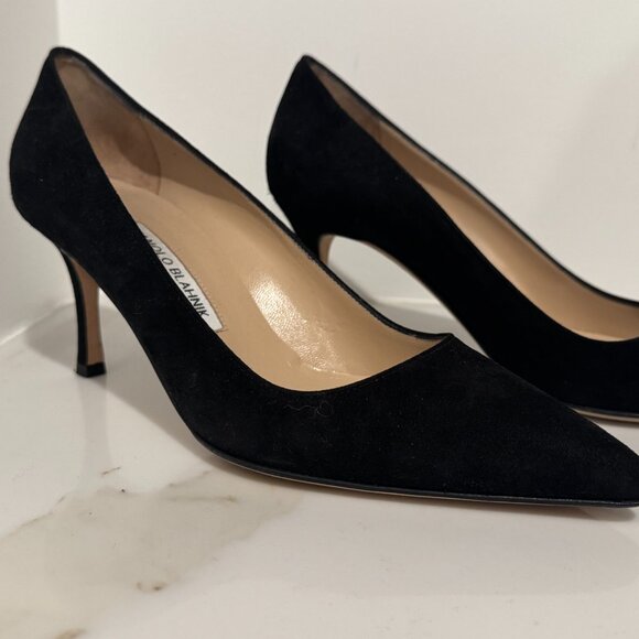 Manolo Blahnik Size 39 black pumps - Picture 2 of 11